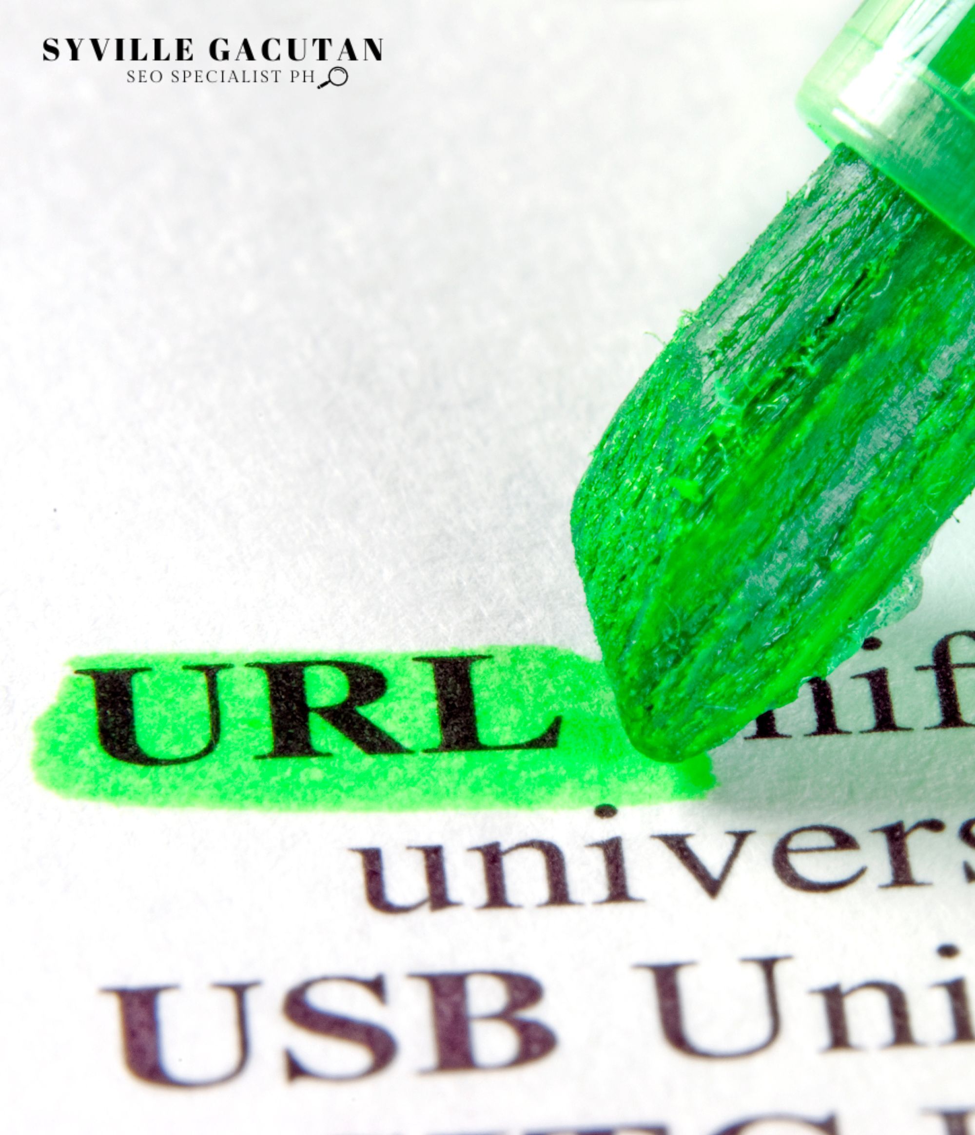 A green highlighter marks the text "URL" on a printed page, with "USB" and "univers" visible below.