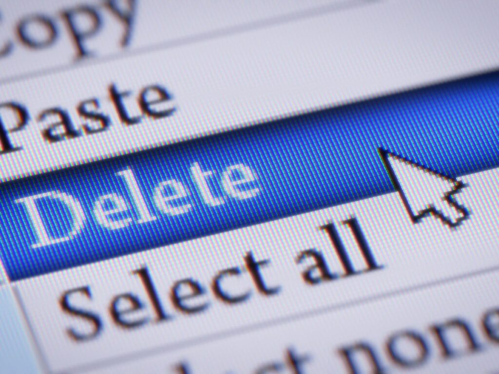 Close-up of a delete option on screen.